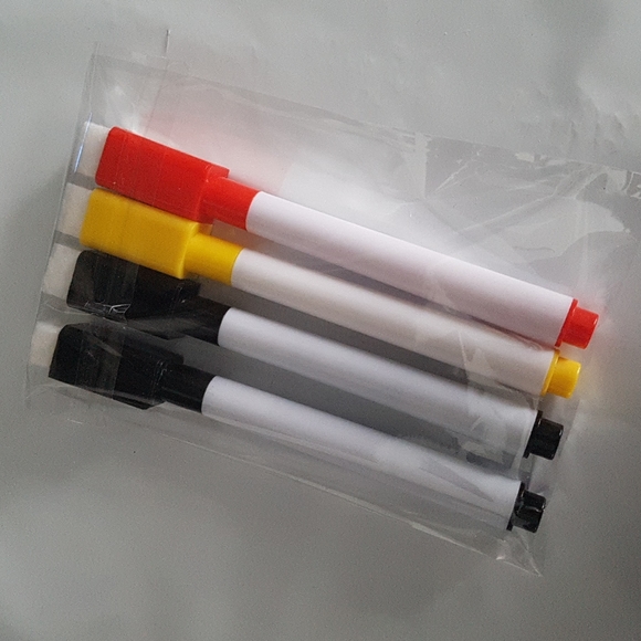 2/15$ NEW 4 pcs Erasable Magnetic Markers for White Boards (Small) - Picture 7 of 7